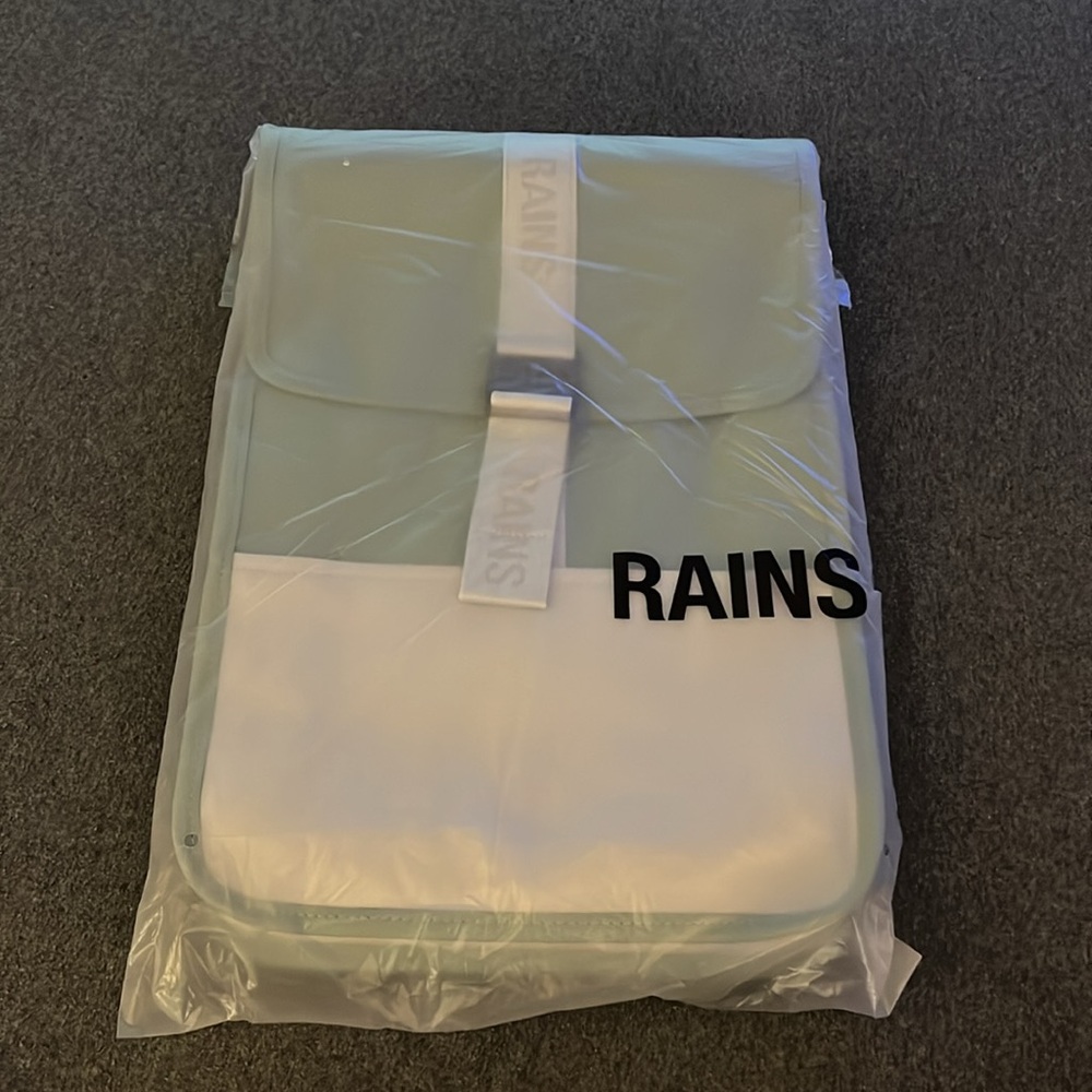 Rains Trail Backpack Mini Haze - Picture 2 of 4